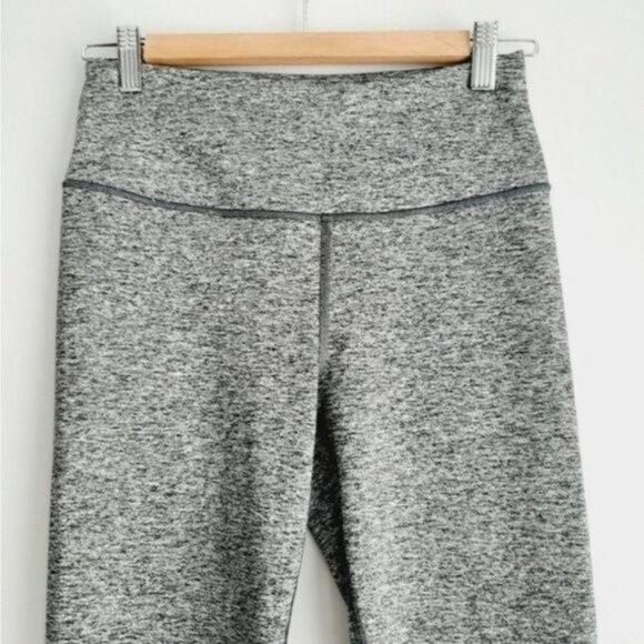 VICTORIA'S SECRET Sport KNOCKOUT Heather Grey Tights Workout Leggings Sz S - Picture 5 of 14